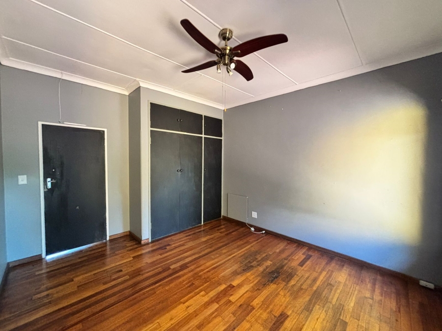 5 Bedroom Property for Sale in Parys Free State